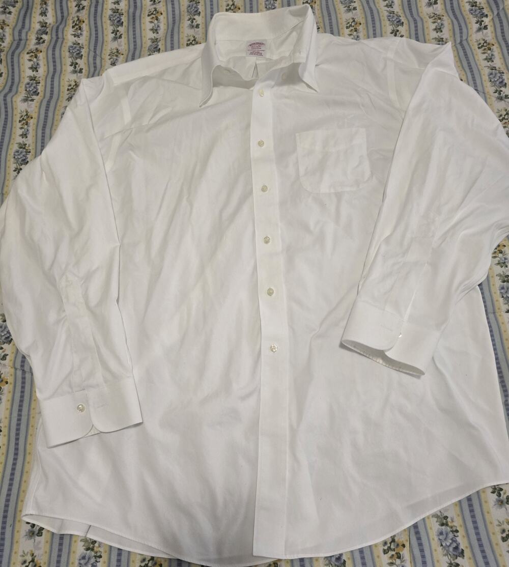 Brooks Brothers Madison 18-35 White Long Sleeve Non-Iron Dress Shirt 100% Cotton